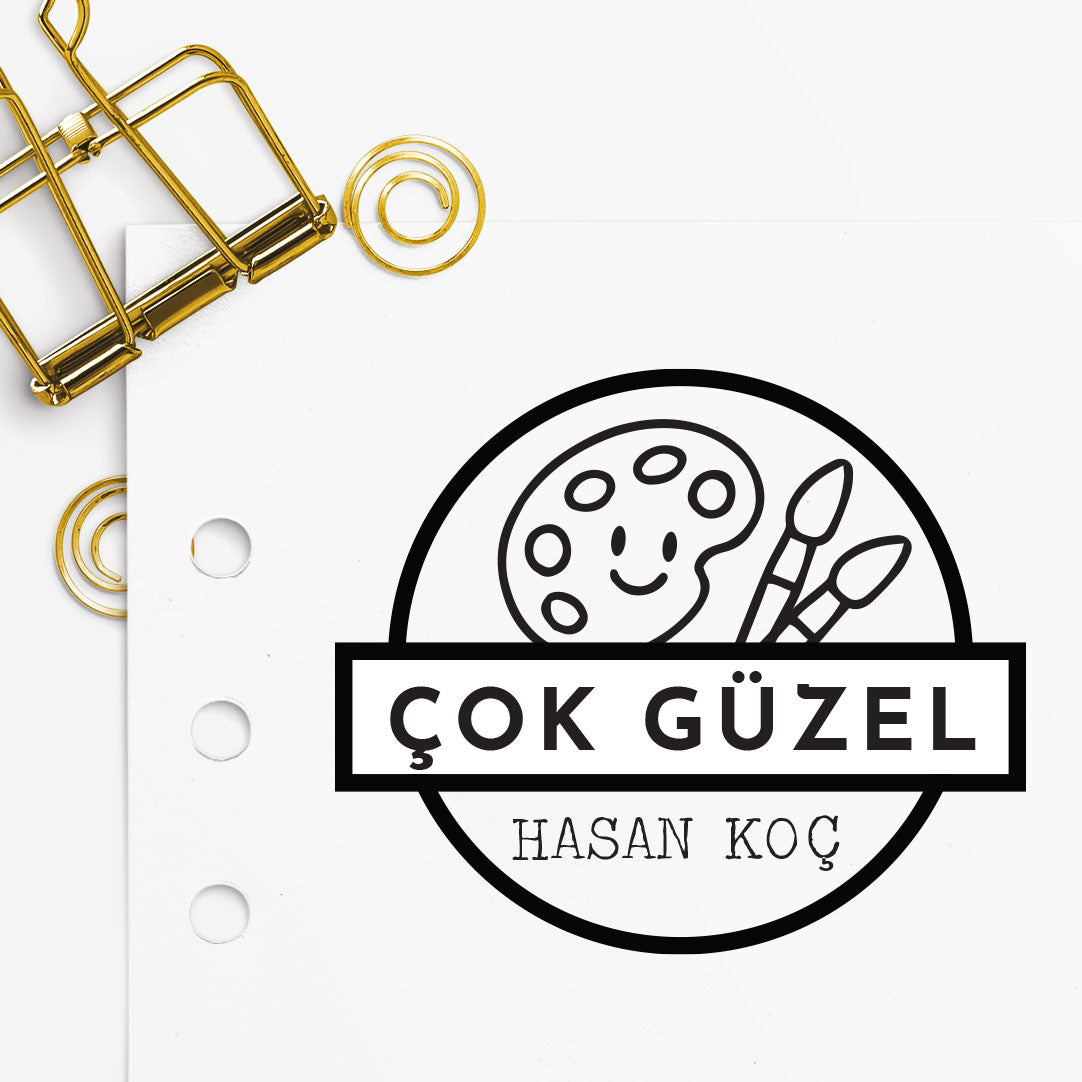 Çerçeveli 'Çok Güzel' mührü tasarım detayı, 'Çok Güzel' yazısı çizimi