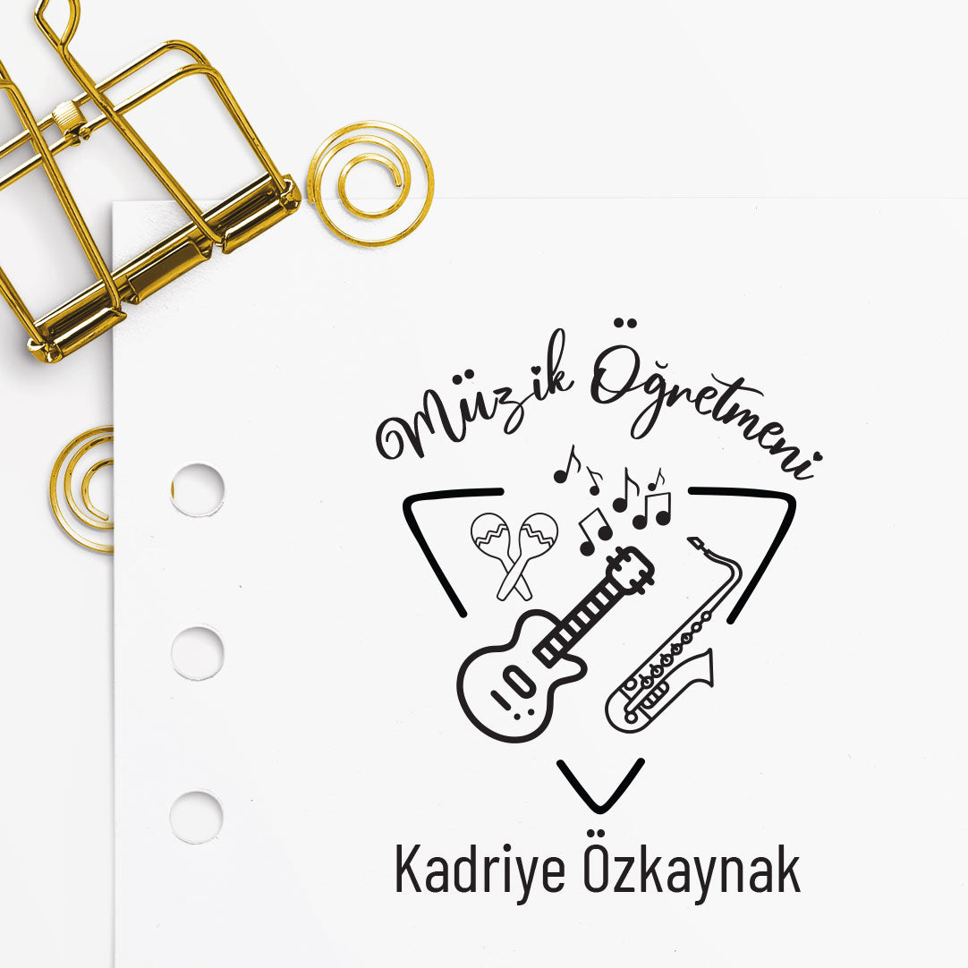 Enstrümanlı Müzik Öğretmeni mührü tasarım detayı, müzik enstrümanı figürlü çizim, isim yazılı