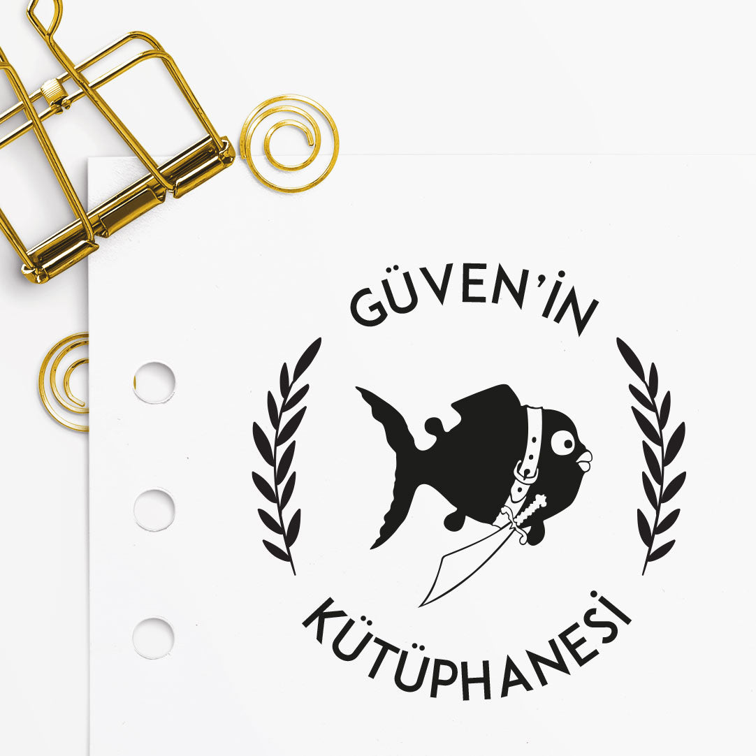 Küçük Balık mührü tasarım detayı, küçük balık figürü çizimi, isim yazılı