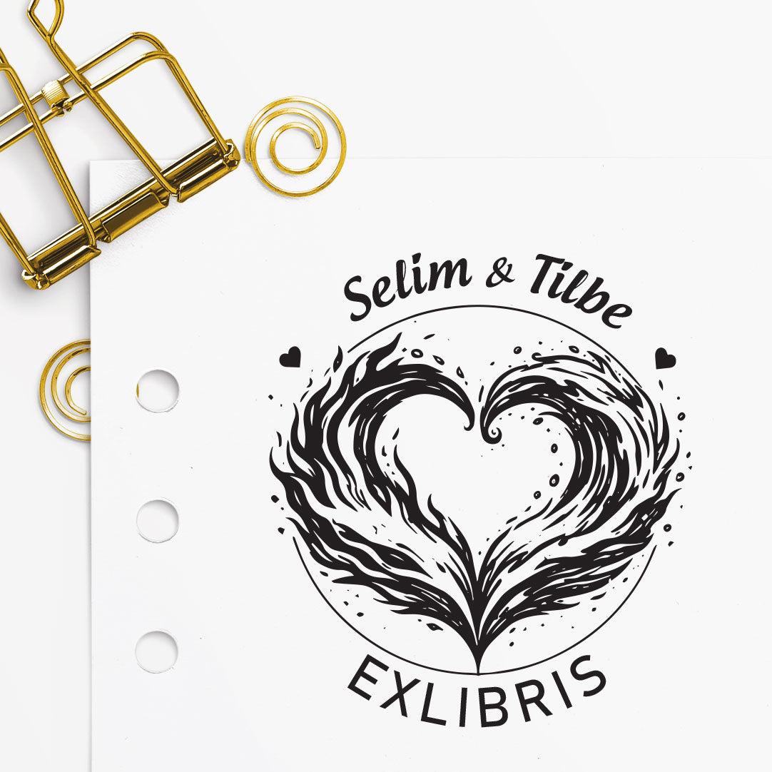 Alev/dalga çizgilerinden oluşan kalp şekilli, iki küçük kalp detaylı tutkulu aşk temalı kitap mührü tasarımı, 'Selim & Tilbe' isim örneğiyle